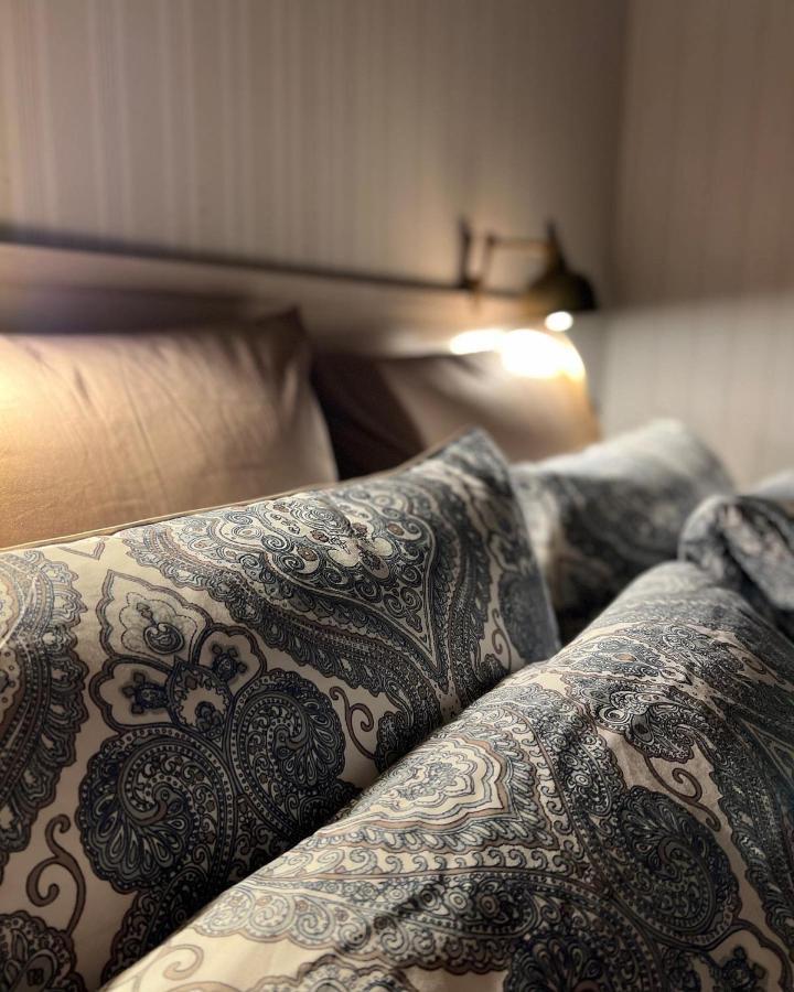 Hôtel Nevlunghavn Gjestgiveri à Larvik Extérieur photo